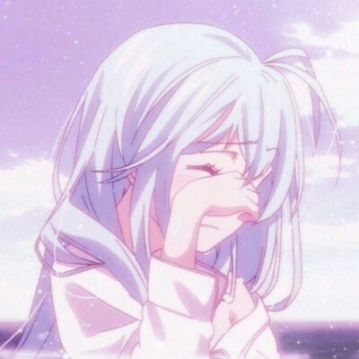 武汉暴雨 楼门化身“水帘洞”